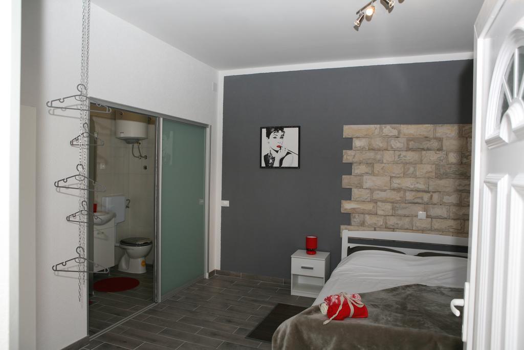 Apartments & Room Dijana Trogir Rom bilde